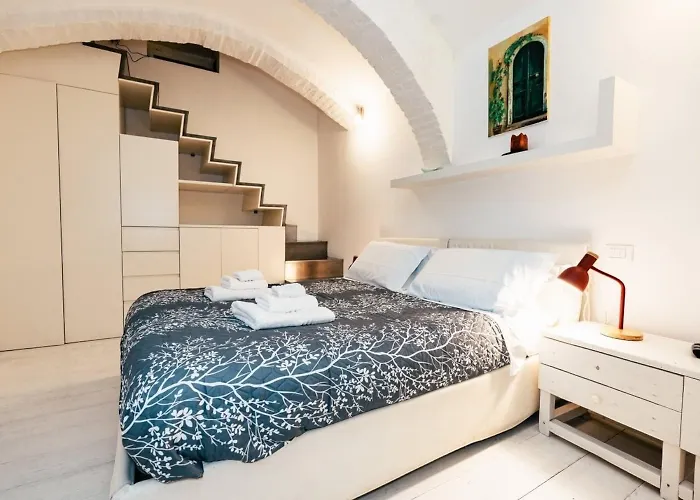 Piazza Navona Apartment *