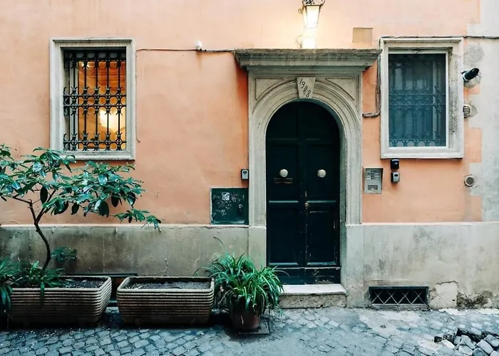 Piazza Navona Apartment